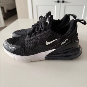 Nike 270’s Sneakers